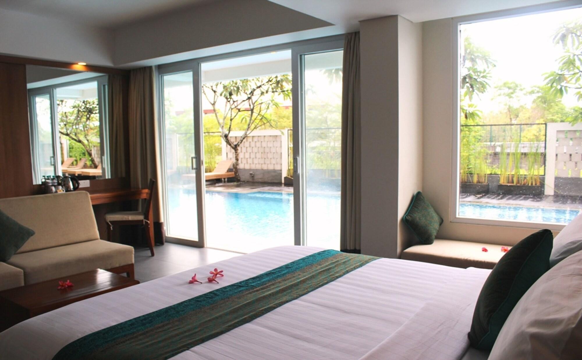 Paragon Hotel Seminyak Exterior photo