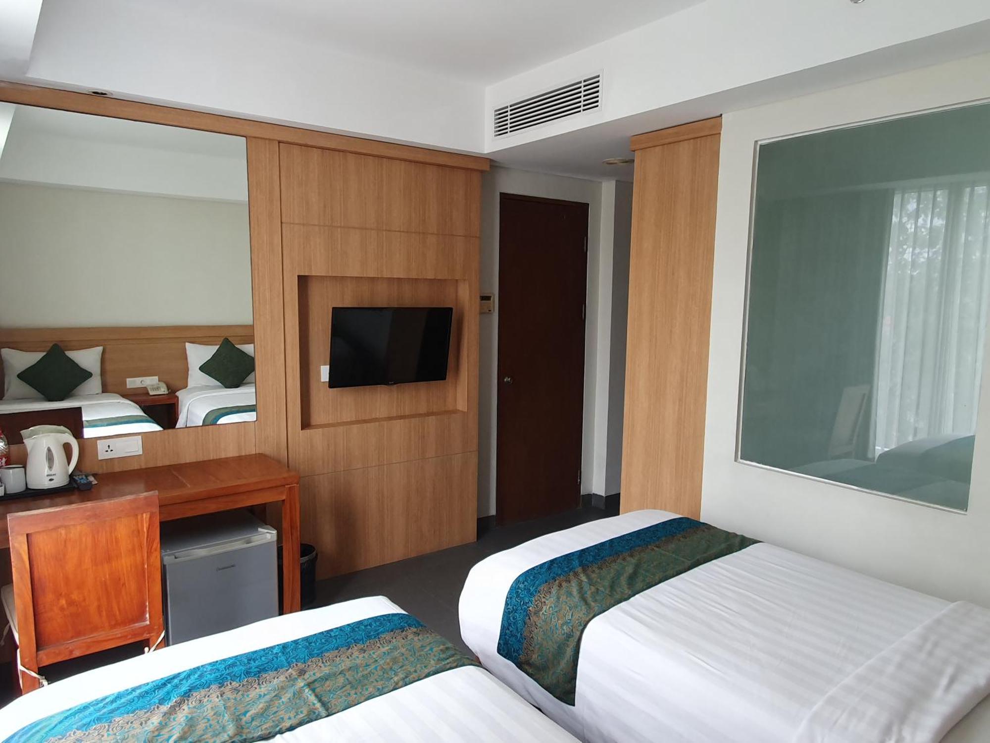 Paragon Hotel Seminyak Exterior photo