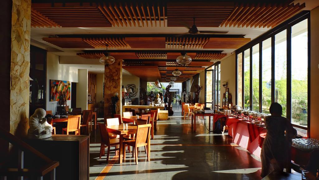 Paragon Hotel Seminyak Exterior photo